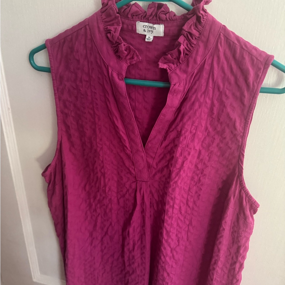 Crown & Ivy Pink Sleeveless Ruffled Blouse